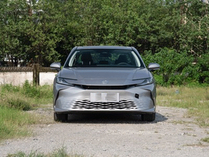 <span class=keywords><strong>โต</strong></span><span class=keywords><strong>โย</strong></span><span class=keywords><strong>ต้า</strong></span> แคมรี่ 2.0 ลิตร ไฮบริด ดีลักซ์ พวงมาลัยซ้าย เบาะหนัง ภายในสีเข้ม ระบบควบคุมความเร็วอัตโนมัติ ล้อแม็ก R17 - Product Image 4