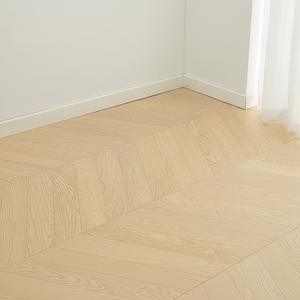 Nouveau parquet en chêne massif composite à trois couches, motif chevrons, système <span class=keywords><strong>de</strong></span> pose par clic, revêtement <span class=keywords><strong>de</strong></span> sol moderne, largeur <span class=keywords><strong>de</strong></span> lame 92 mm, compatible chauffage par le sol - Product Image 6