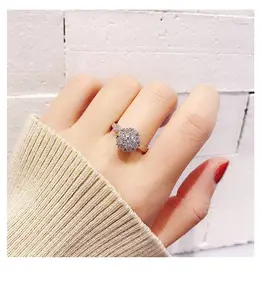 Tiktok同じスタイルのインターネットセレブリティリングYuXiaoxiaoは、オープニング愛好家が調整可能なダイヤモンドリングを卸売するときに回転します