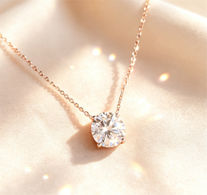 Collana con Pendente Solitario in Diamante Coltivato in Laboratorio Certificato IGI, Taglio Brillante 1-5ct, Colore <span class=keywords><strong>D</strong></span>, <span class=keywords><strong>Oro</strong></span> Massiccio 18K, Lusso Personalizzato per Donne - Product Image 2