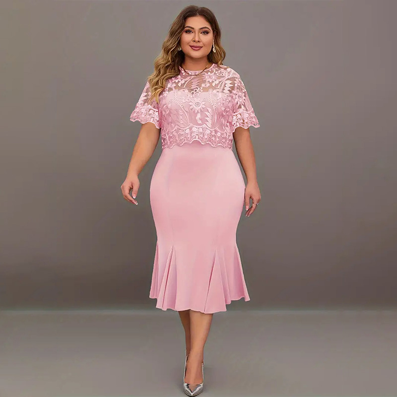 Abito da cerimonia rosa a sirena per la madre della sposa.