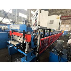 Rouleau <span class=keywords><strong>de</strong></span> <span class=keywords><strong>porte</strong></span> <span class=keywords><strong>de</strong></span> <span class=keywords><strong>garage</strong></span> <span class=keywords><strong>sectionnelle</strong></span> non isolante en acier réglable <span class=keywords><strong>de</strong></span> 433mm à 610mm <span class=keywords><strong>de</strong></span> largeur formant la machine - Product Image 1