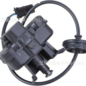 Tapa del Tanque de Combustible con Motor 5ND810773A 5N0810773F para Volkswagen Golf Bora con Manija Metálica - Product Image 4