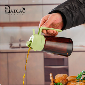 470ml 600ml 2-en-1 Premium PET Distributeur d'huile Bouteille <span class=keywords><strong>Flip</strong></span> Top Cap Forme de cylindre pour la cuisson et le pulvérisateur d'huile d'olive - Product Image 3