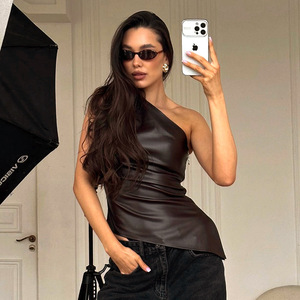 Abbigliamento da donna autunno nuovo tinta unita senza maniche con colletto diagonale <span class=keywords><strong>monospalla</strong></span> t-Shirt da donna - Product Image 1