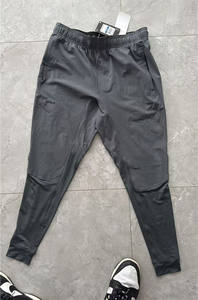 Pantaloni Sportivi da <span class=keywords><strong>Uomo</strong></span> per Attività all'Aperto, Leggeri, 100% Nylon, Senza Cuciture, in Tessuto Ice Silk, Elastici, Traspiranti e ad Asciugatura Rapida - Product Image 6