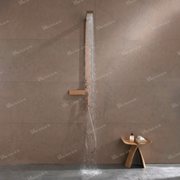 Ensemble de douche 3 fonctions en laiton brossé or rose en forme de 7 pour salles de bain d'hôtels et de villas
