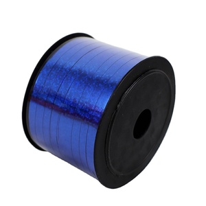 Rouleaux <span class=keywords><strong>de</strong></span> <span class=keywords><strong>ruban</strong></span> <span class=keywords><strong>de</strong></span> <span class=keywords><strong>ballon</strong></span> à friser à paillettes métalliques <span class=keywords><strong>de</strong></span> décoration <span class=keywords><strong>de</strong></span> fête parfaits pour les arches <span class=keywords><strong>de</strong></span> ballons à l'hélium et les configurations <span class=keywords><strong>de</strong></span> fête - Product Image 4