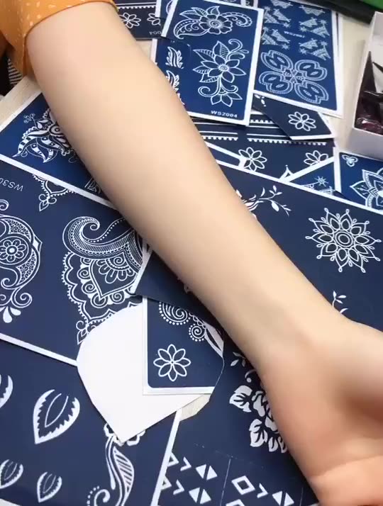 Wholeasle Screen Tattoo Stencils for Henna tattoo and Painting and Glitter Tattoo Body Art Stickers