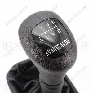 หัวเกียร์แบบ Avantgarde สำหรับ Mercedes-Benz W202 6 สปีด ดีไซน์ตามหลักสรีรศาสตร์ หุ้มหนัง - Product Image 3