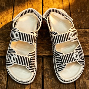 Sandalias de Verano de Lujo de Alta Calidad 2026, Diseño Original con Rayas, Sandalias Modernas para Exteriores, Transpirables y Antideslizantes - Product Image 1