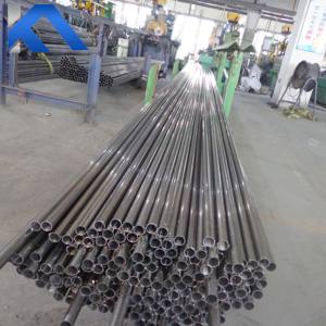 Труба нержавеющая сварная квадратная малого диаметра из стали 304, с покрытием 2B, стандарт ASTM EN, коррозионностойкая - Product Image 1