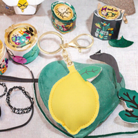 Porte-clés mousqueton en métal doré Vintage pour femmes pour amour coeur breloque en cuir accessoire de sac à la mode en gros personnalisable
