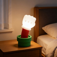 Idée cadeau créative pour tous les âges, décoration de bureau amusante, lumière douce en silicone qui protège les yeux, veilleuse à activation sonore Mario Fist