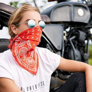 Vuông khăn khăn tay tùy chỉnh Câu lạc bộ bóng đá Polyester khăn tay quảng cáo in ấn Bandana khăn - Product Image 1