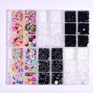 ชุดไข่มุกครึ่งวงกลม 6 ช่อง/แพ็ค ขนาดผสม สำหรับตกแต่งเล็บหรืองานศิลปะ - Product Image 3