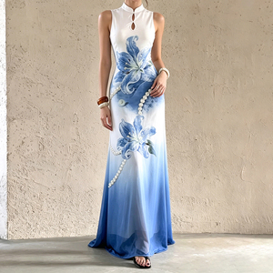 Vestido Cheongsam de malla con estampado floral en degradado azul glaciar, vestido largo chino vintage para mujer, vestido maxi de playa para vacaciones - Product Image 5