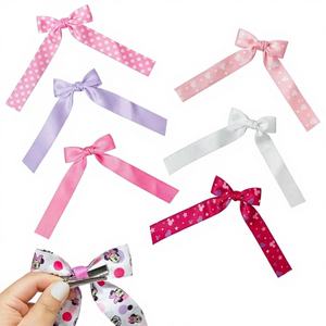 VENTA AL POR MAYOR H.E.R. Accesorios Oficiales con Licencia de Minnie, Juego de Lazos para el Cabello con Cola Larga Estampada, 7 Piezas, Pinzas de Cocodrilo para Niñas, Lindos Accesorios para el Cabello - Product Image 1