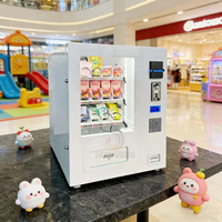Distributeur automatique de chocolat, de sachets de thé, de snacks et de boissons avec code QR, machine de bureau acceptant les paiements par carte de crédit et pièces pour une utilisation en intérieur