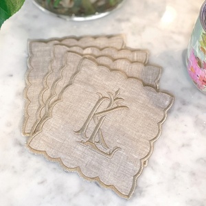 Serviettes de cocktail en lin personnalisées 6*6 pouces, 100% pur lin français, avec monogramme brodé sur le bord, pour mariage, restaurant - Product Image 2