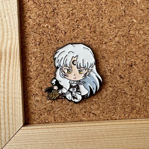 Inuyasha เข็มกลัดโลหะทาสีอะนิเมะญี่ปุ่นแบบหล่อและแกะสลักด้วยเทคนิคการพิมพ์ดิจิตอลสำหรับกระเป๋าเป้สะพายหลังงานฝีมือโลหะ - Product Image 4