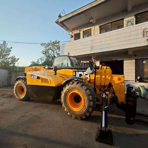 JCB 540-170 4WD <span class=keywords><strong>High</strong></span> <span class=keywords><strong>Reach</strong></span> Telehandler Bekas Kapasitas 4 Ton, Loader Putar dengan Jam Kerja Rendah, Forklift Kompetitif - Product Image 3