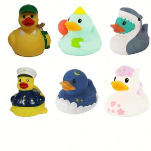 Jouets de bain en forme de canard en PVC personnalisés imprimés en série avec motifs décoratifs - Product Image 2