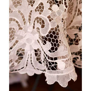 Mantel de Encaje Reana Burano para Bodas, Redondo, Blanco, Diseño Rectangular, Sin Arrugas, para Uso en el Hogar y Hoteles, Muestra Gratis Disponible, 0g kg - Product Image 1