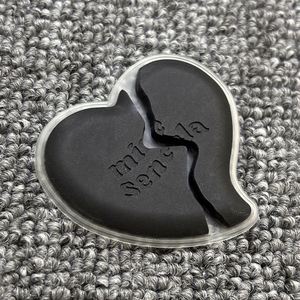 Patchs en PVC en gros pour chapeaux, logo personnalisé, étiquettes en silicone souple 3D gaufrées, à coudre, thermocollantes, à velcro pour vêtements - Product Image 3