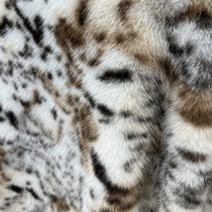Tessuto in pelliccia sintetica di lusso, molto richiesto, in poliestere 100%, a pelo lungo, effetto volpe e gatto lynx, produzione propria, all'ingrosso - Product Image 1