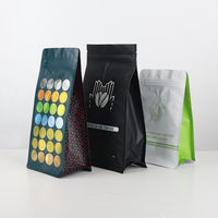 Emballages pour aliments pour animaux de compagnie, sacs en mylar à fermeture éclair imprimés en couleur, scellés sur 8 côtés, avec design