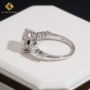 Bague de fiançailles en diamant taille brillant rond, vente chaude, bijoux en argent sterling 925, diamant moissanite GRA VVS pour femmes GRA - Product Image 5