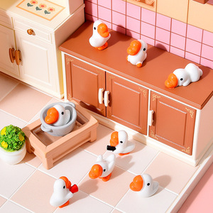 ตุ๊กตาห่านเรซิ่นสุดสร้างสรรค์สำหรับตกแต่งสวน ของตกแต่ง DIY ของเล่นสุ่มในถุง ของประดับจิ๋ว - Product Image 3