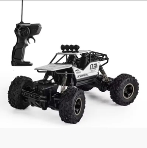Coche Teledirigido 4x4 de Alta Calidad con Tracción en las 4 Ruedas, Camioneta Monstruo 1:16 para Escalar Rocas, Velocidad de 100 km/h - Product Image 2