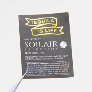 Étiquette personnalisée pour bouteille de vin Autocollant en feuille d'aluminium Autocollants d'étiquette personnalisée imperméables Feuille d'argent Estampage Autocollant de logo en relief - Product Image 5