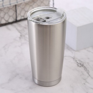 Mug à café isotherme populaire de 20 oz à <span class=keywords><strong>grand</strong></span> volume, en acier inoxydable 304, tasse thermique portable pour voiture avec logo personnalisable - Product Image 3