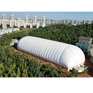 Dôme de football <span class=keywords><strong>gonflable</strong></span> enduit de PVDF, résistant au vent et à la pluie, <span class=keywords><strong>structure</strong></span> autoportante pour sites sportifs - Product Image 1