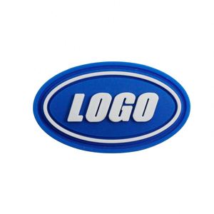 Étiquette en caoutchouc personnalisée, patch en PVC souple 3D gaufré pour sac - Product Image 2