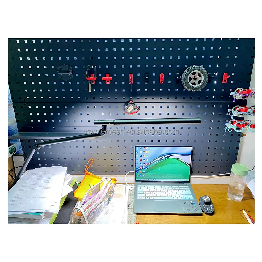 Trong Kho Độ Bền Bạc 1.5Mm Thép Không Gỉ Kim Loại Pegboard Hệ Thống Cho Kho Tường Điều Khiển Tổ Chức Nhà Để Xe Tổ Chức