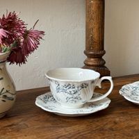 Vaisselle en céramique à relief bleu rose rétro européenne, assiette et tasse à café pour usage domestique
