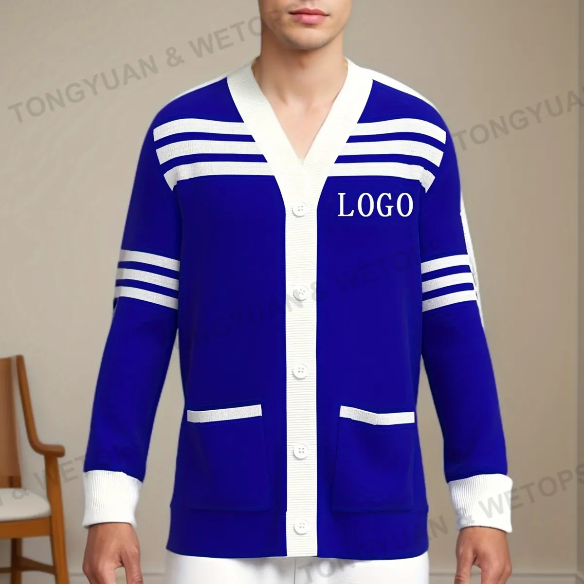 중국의 BSCI 맞춤형 의류 공장 여학생 클럽 그리스 친목 니트 자수 패턴 V-넥 겨울 스웨터
