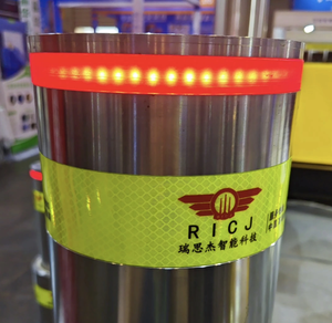 Bolardos de Seguridad de Acero Inoxidable para Entrada de Edificios, Bolardos con Luz LED, Bolardos Industriales para Exteriores - Product Image 4