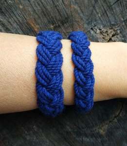 Pulsera de cuerda anudada Hecho a Mano con Amor - Product Image 1