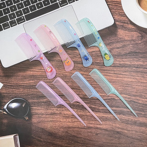 Al por mayor: Cepillo pequeño para el pelo, mini peines de dientes suaves para flequillo infantil, peines de cola de caballo portátiles y bonitos, juego de peines transparentes blancos - Product Image 4