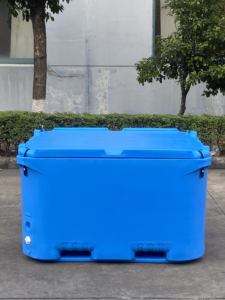 Bacs à poisson isolés en plastique PE 1000L grand réservoir de conteneur de refroidisseur thermique pour le logo de transport de stockage de poisson pour la boîte de nourriture de vin - Product Image 2