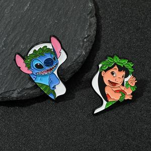 Wreck-It Ralph bros lencana Stainless Steel, karakter animasi anak perempuan kecil berbentuk hati berukiran emas untuk April Fool - Product Image 3