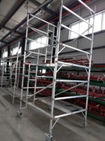 Échafaudage mobile en aluminium 4M, image agrandie, système complet Layher, plateforme d'échafaudage 6m, échafaudage en aluminium, échafaudage d'escalier