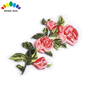 Bordado personalizado con logotipo de flor, letras en inglés, planchar en la ropa, parches de Towe 85 - Product Image 1