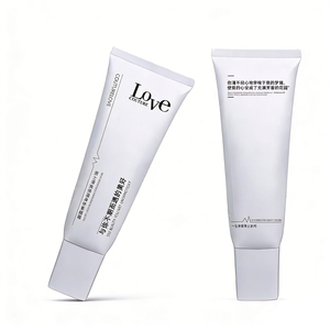쿠튀르 러브 남성용 리프레싱 모이스춰라이징 바디 베어 크림 페어 앤 러블리 페이스 크림 페어 앤 러블리 스킨 크림 - Product Image 2