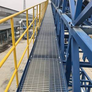 ZOOMRY Customized Mobile <strong>Radial</strong> <strong>Stacker</strong> Conveyor with PVC Belt for Mining Industry Adjustable Speed - Product Image 4